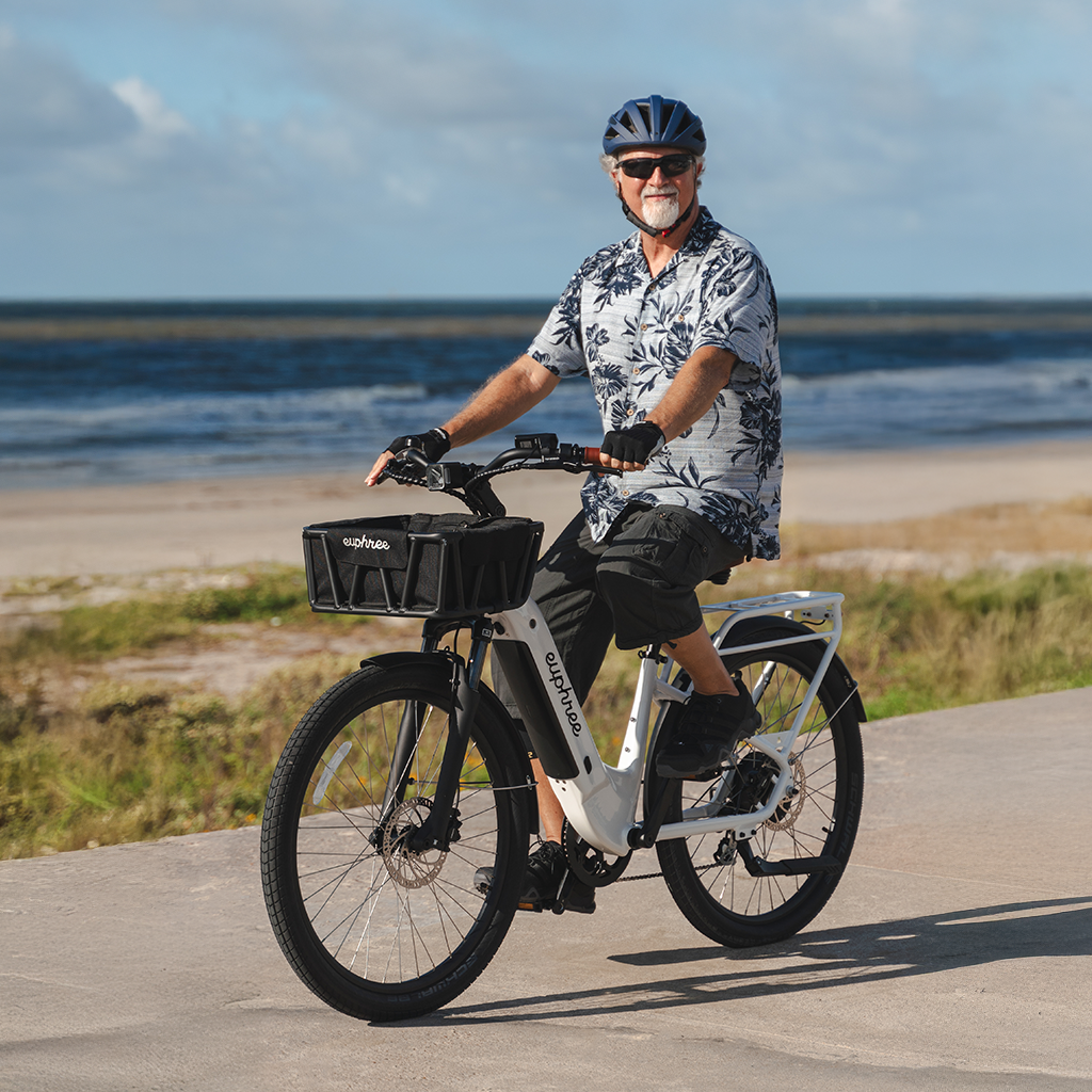 Step-through Euphree ebike with upright posture for comfort